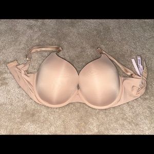 Victoria’s Secret T-shirt push up Bra